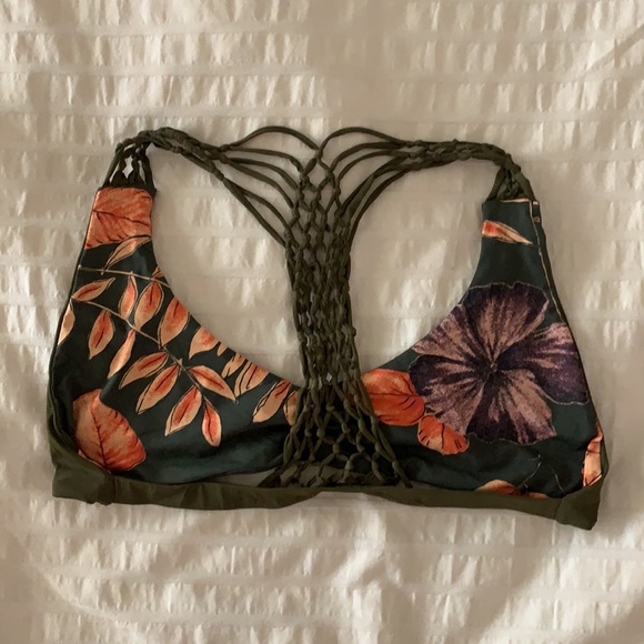 Floral and Green Swim Top // - Picture 3 of 4